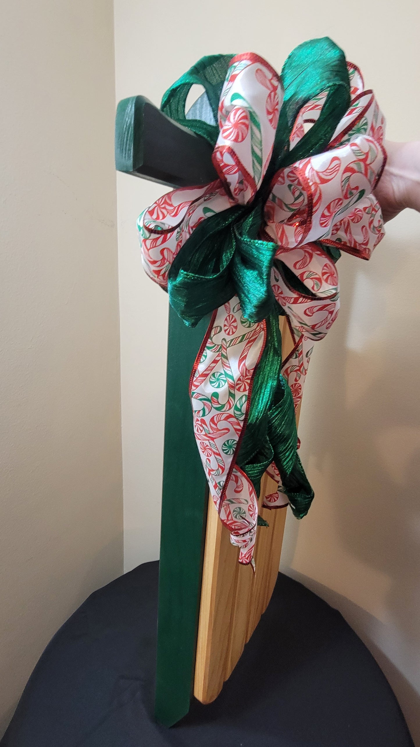 Green Winter Decor Sled