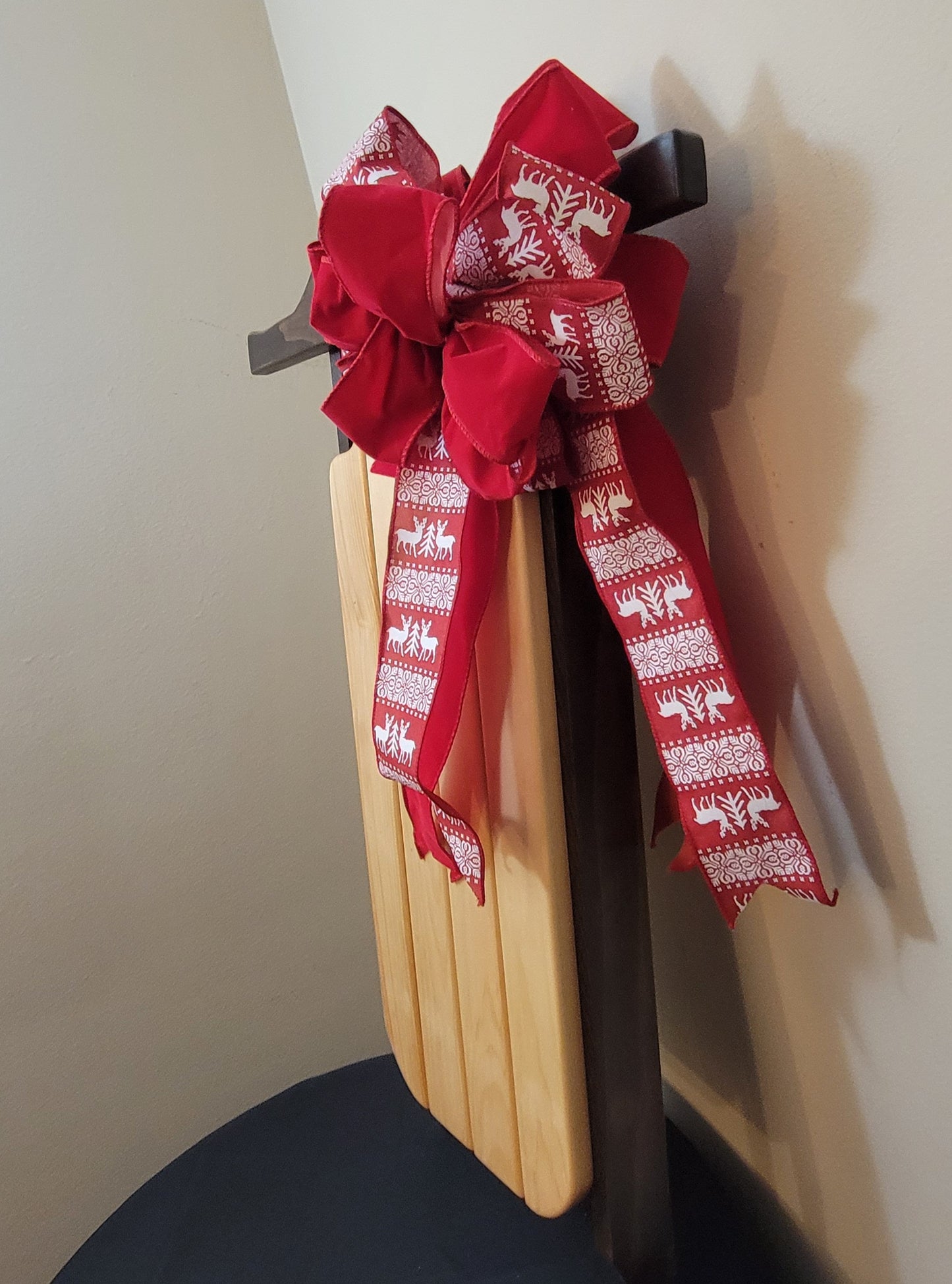 Snowy Lodge – Handmade 32” Wooden Christmas Sled Décor with Scandinavian Ribbon