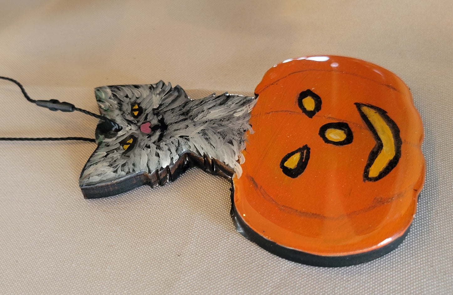 Spooky Cat & Pumpkin Ornament – Halloween Handmade Charm
