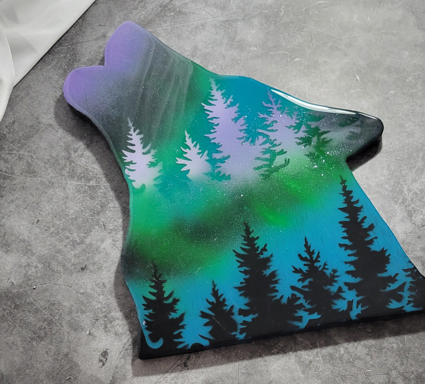 The Howling Beauty: Aurora Borealis Wolf Head Handmade