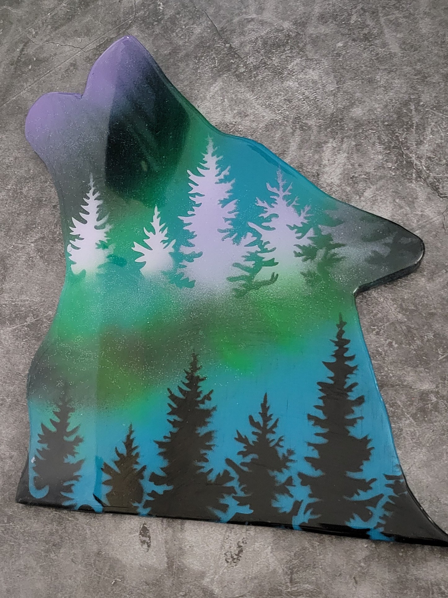 The Howling Beauty: Aurora Borealis Wolf Head Handmade