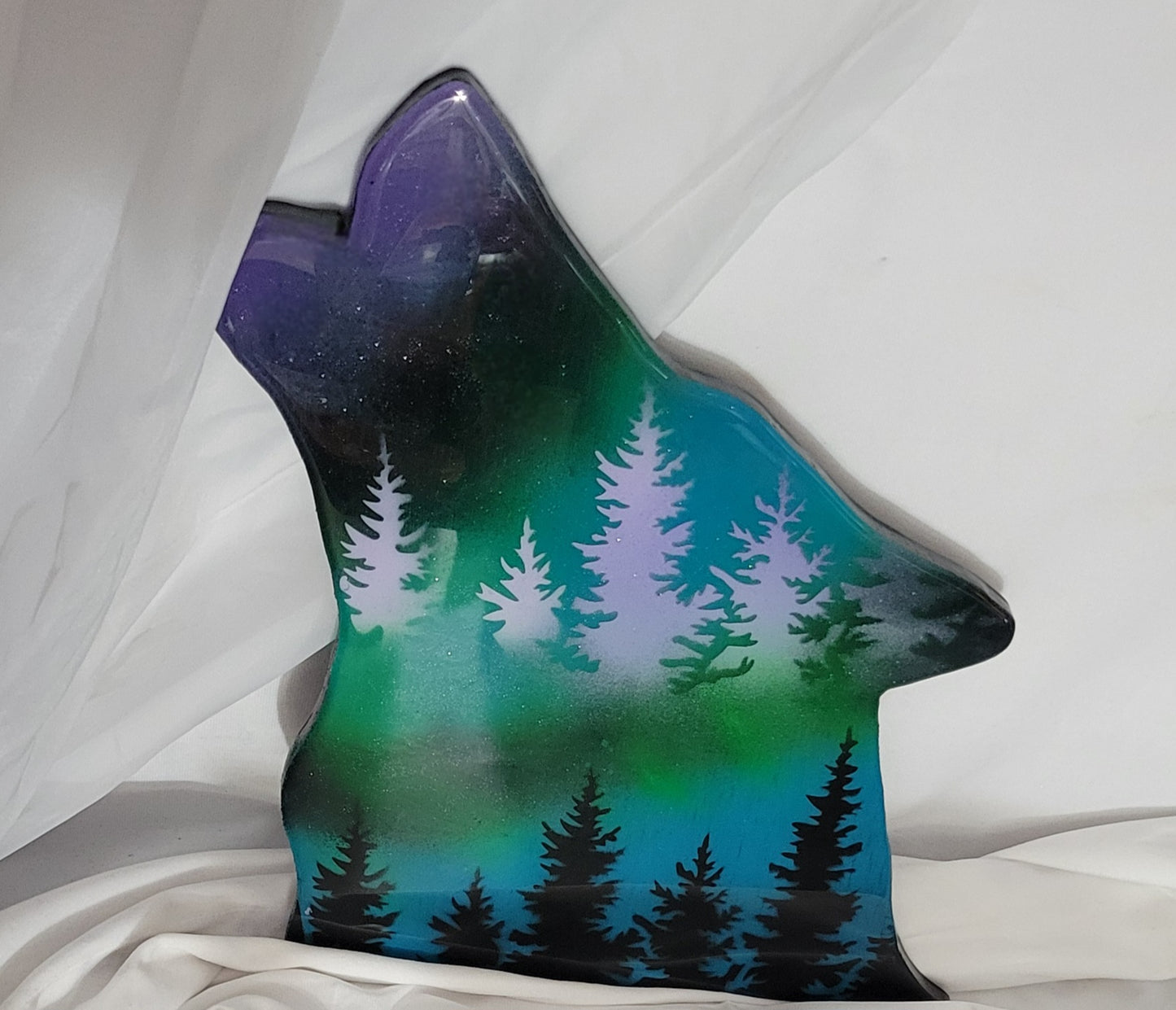 The Howling Beauty: Aurora Borealis Wolf Head Handmade