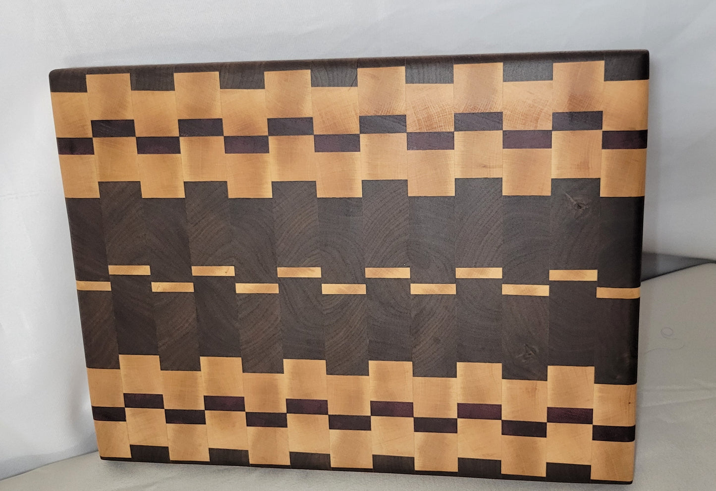 End Grain Charcuterie Board – A Timeless Handmade Masterpiece