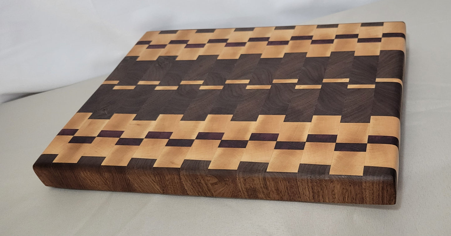 End Grain Charcuterie Board – A Timeless Handmade Masterpiece
