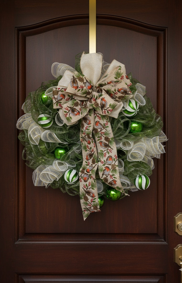 Woodland Cheer – Green & Gold Holiday Mesh Wreath
