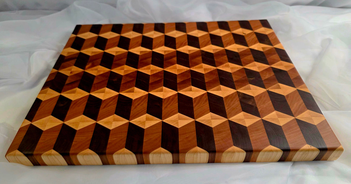 Crafted Grain Illusion – End Grain Cutting Board in Black Walnut, Cherry & Maple