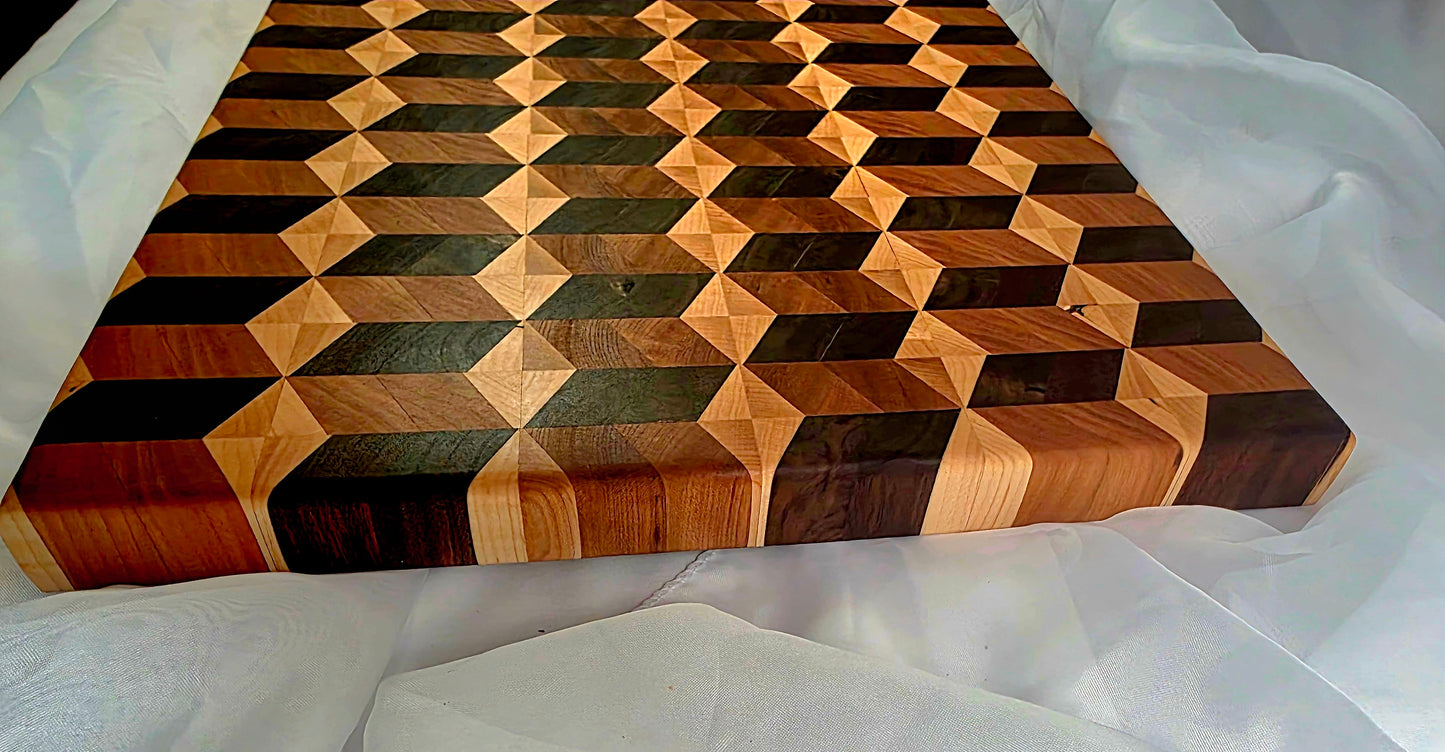 Crafted Grain Illusion – End Grain Cutting Board in Black Walnut, Cherry & Maple
