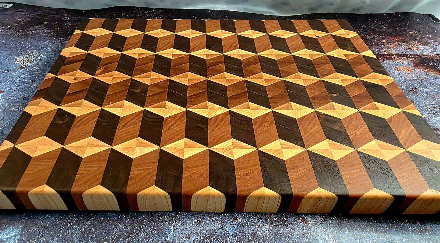 Crafted Grain Illusion – End Grain Cutting Board in Black Walnut, Cherry & Maple
