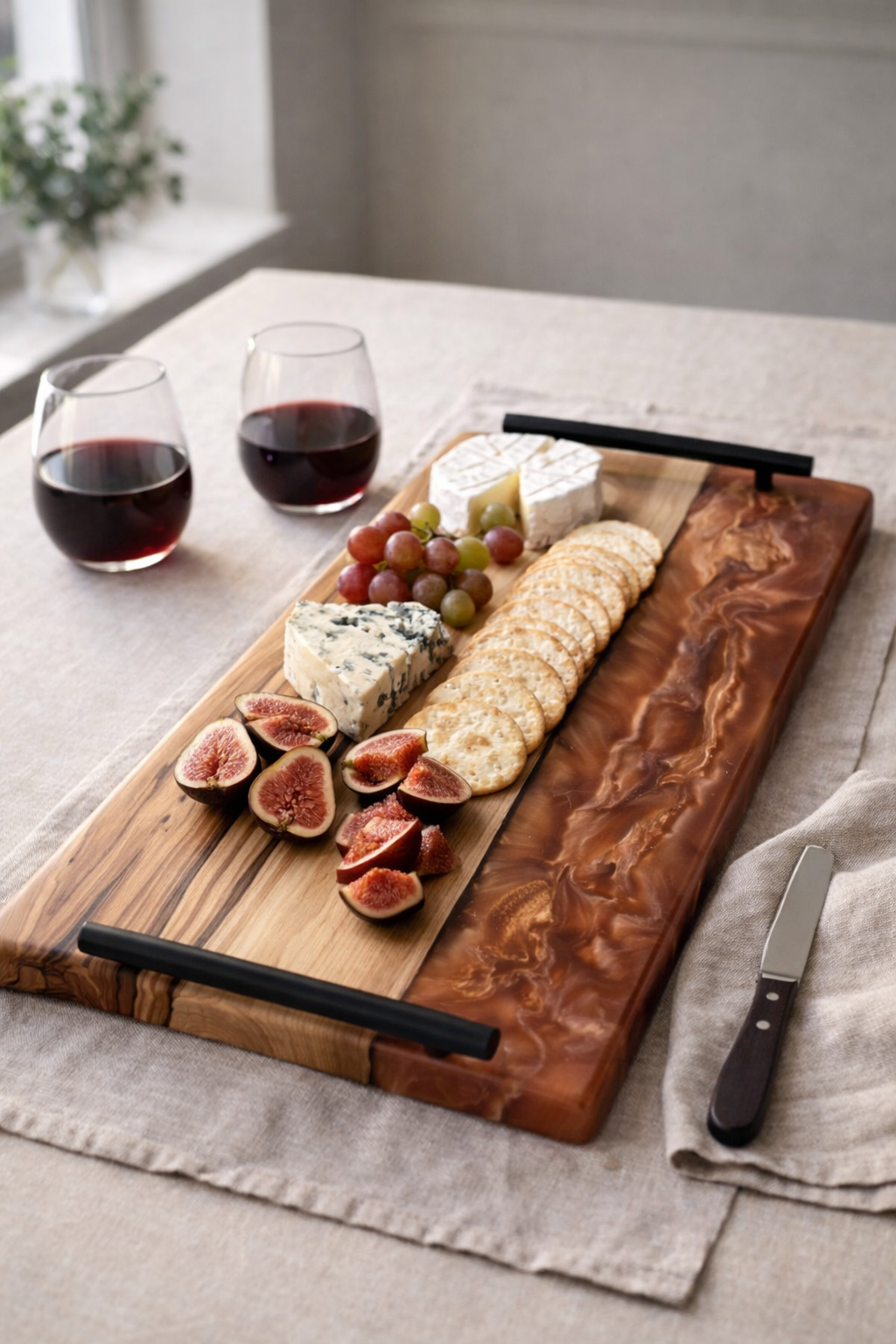 Canyon Glow – Olivewood & Copper Resin Charcuterie Board