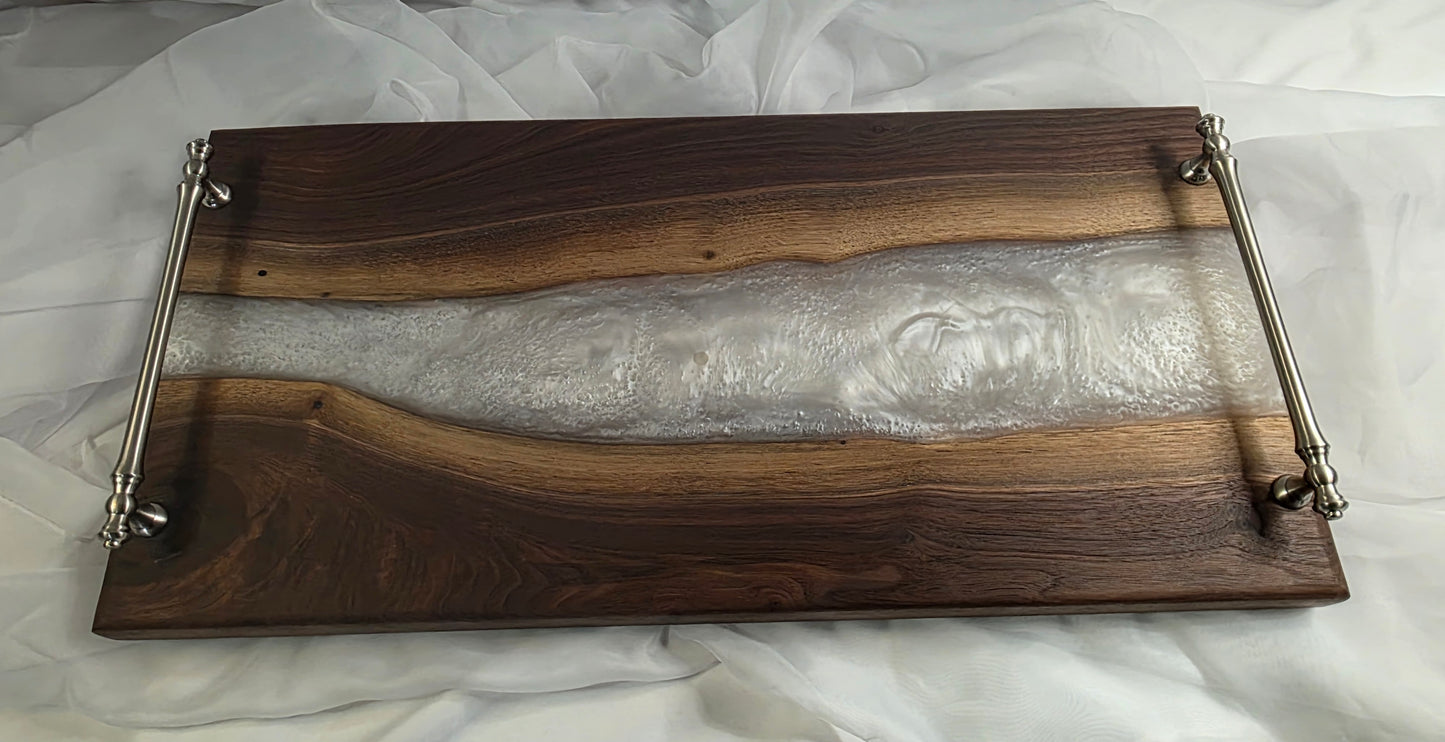 Moonlit Pearl – Black Walnut & Pearl Epoxy Charcuterie Board