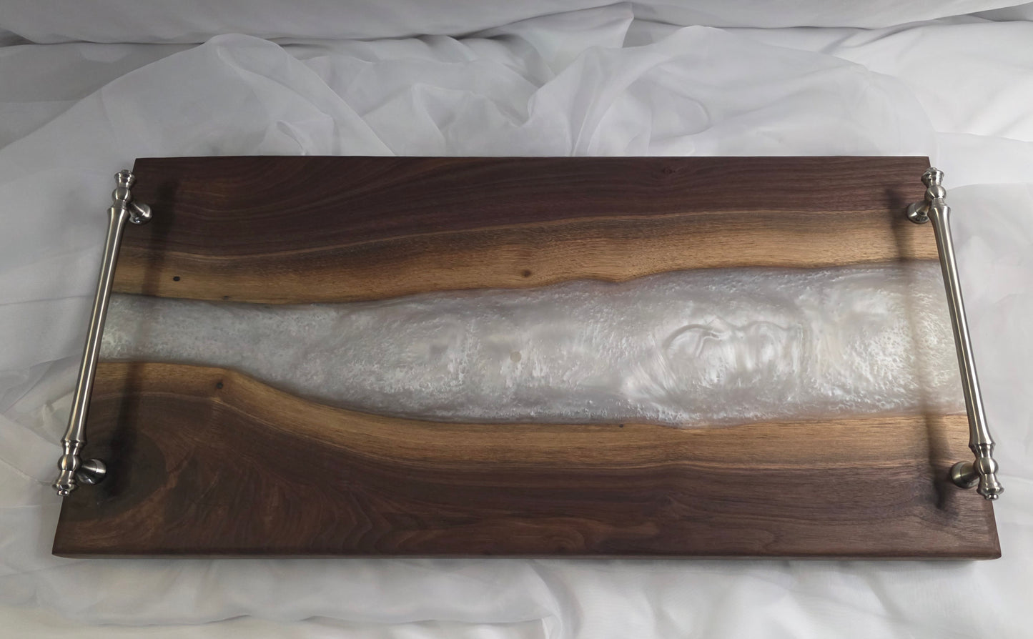 Moonlit Pearl – Black Walnut & Pearl Epoxy Charcuterie Board