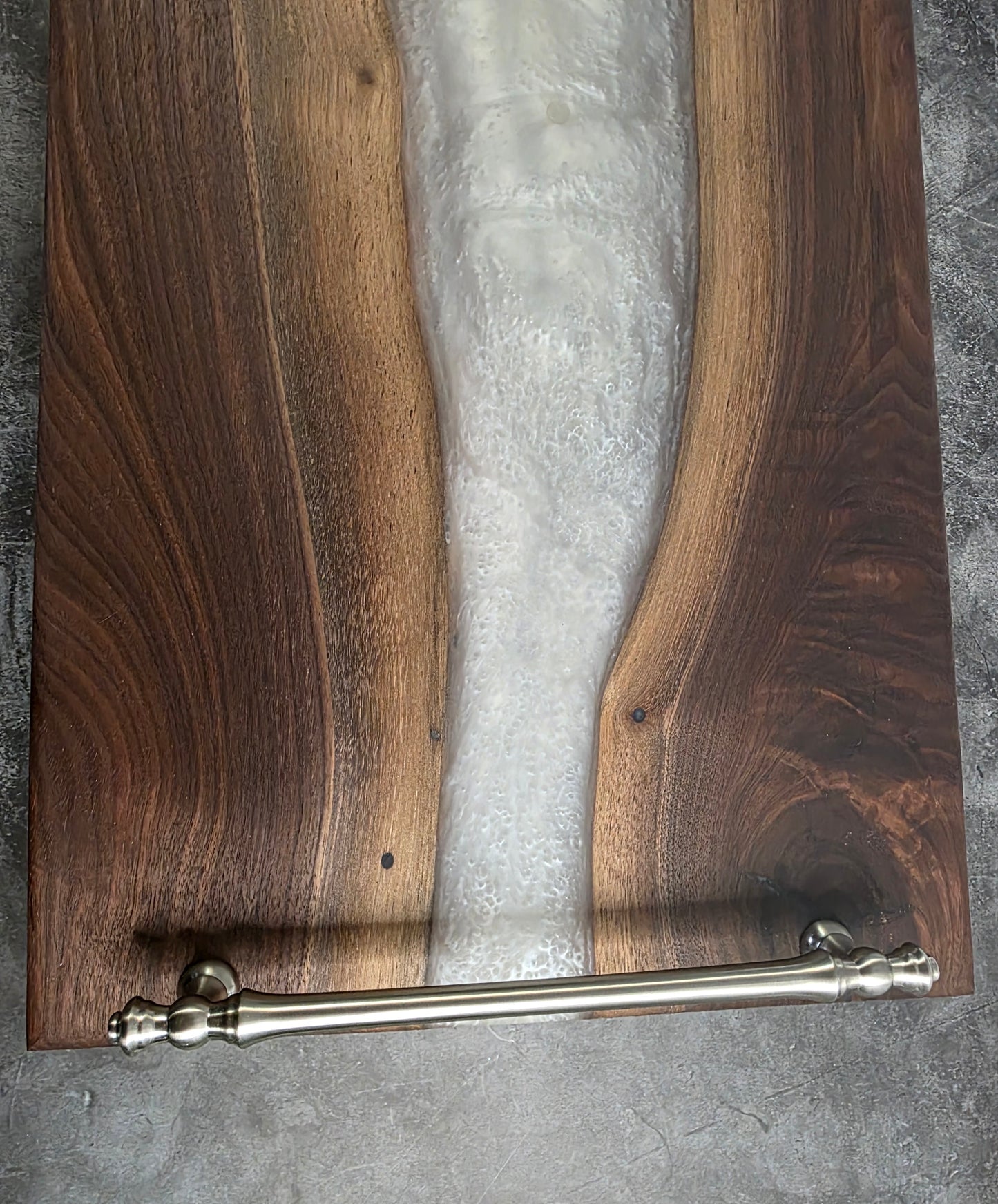 Moonlit Pearl – Black Walnut & Pearl Epoxy Charcuterie Board