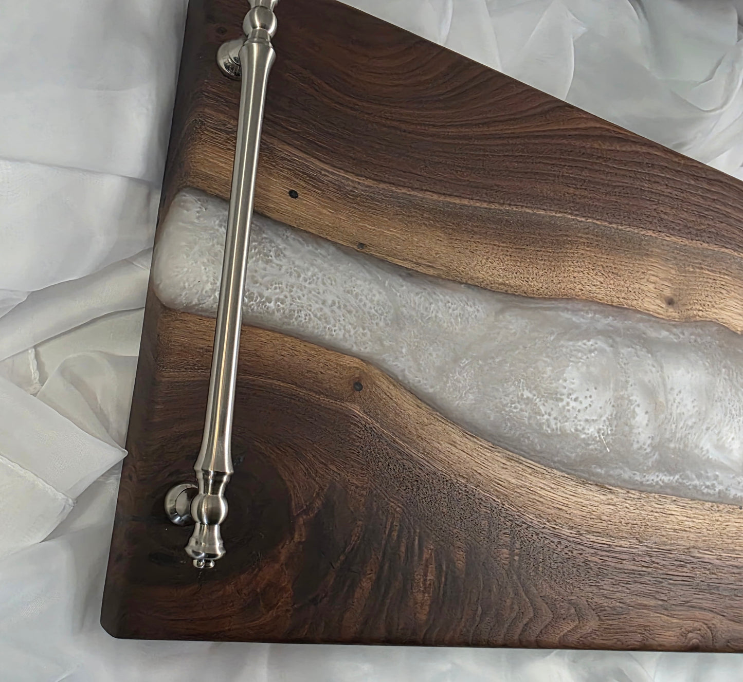 Moonlit Pearl – Black Walnut & Pearl Epoxy Charcuterie Board